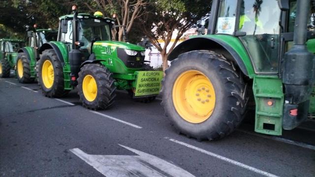 Imágenes de la protesta de los agricultores en Málaga.
