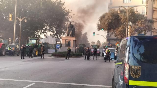 Imágenes de la protesta de los agricultores en Málaga.