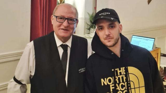 C. Tangana en L´Entrecote Café de Paris.