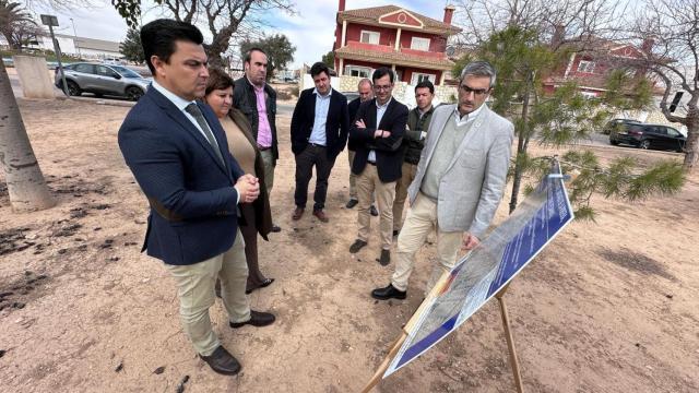 El alcalde San Javier, José Miguel Luengo, inicia el proyecto de eficiencia energética.