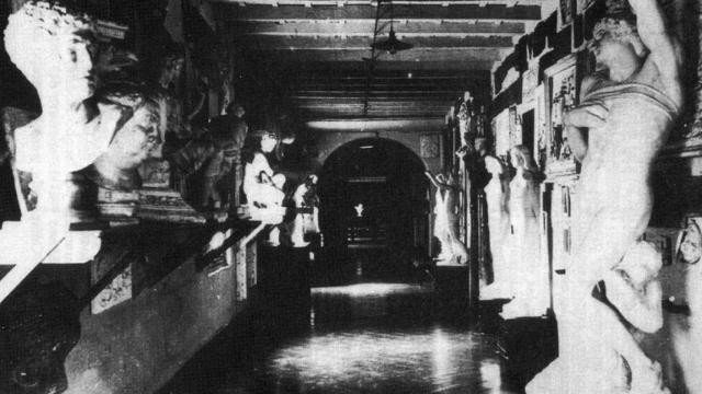 Imagen antigua tomada por Miller del 'aula Picasso'.