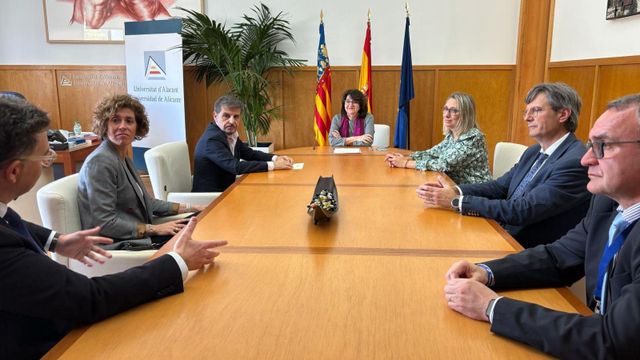 La reunión de la UA con la empresa Sacyr Agua.