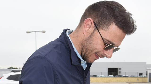 Joaquín Sánchez en el tanatorio de El Puerto de Santa María en la mañana de este jueves, 8 de febrero.