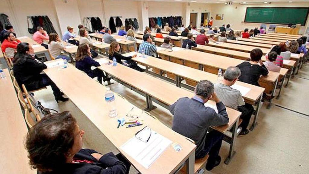 Imagen de archivo de futuros funcionarios.