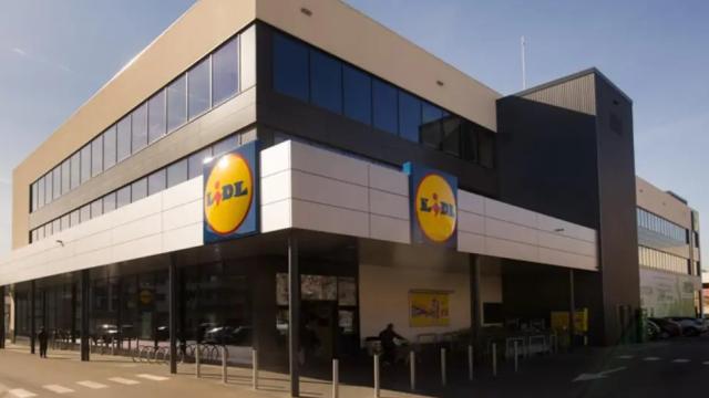 Fachada Lidl.