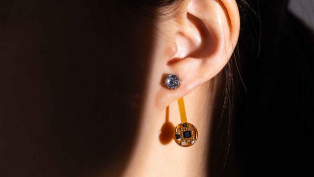 Thermal Earring, pendiente para controla la temperatura corporal