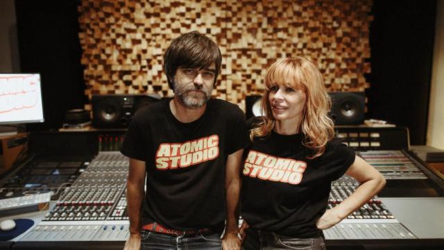 Mark Dasousa, a la izquierda, y Mery Bas, a la derecha, en Atomic Studio.