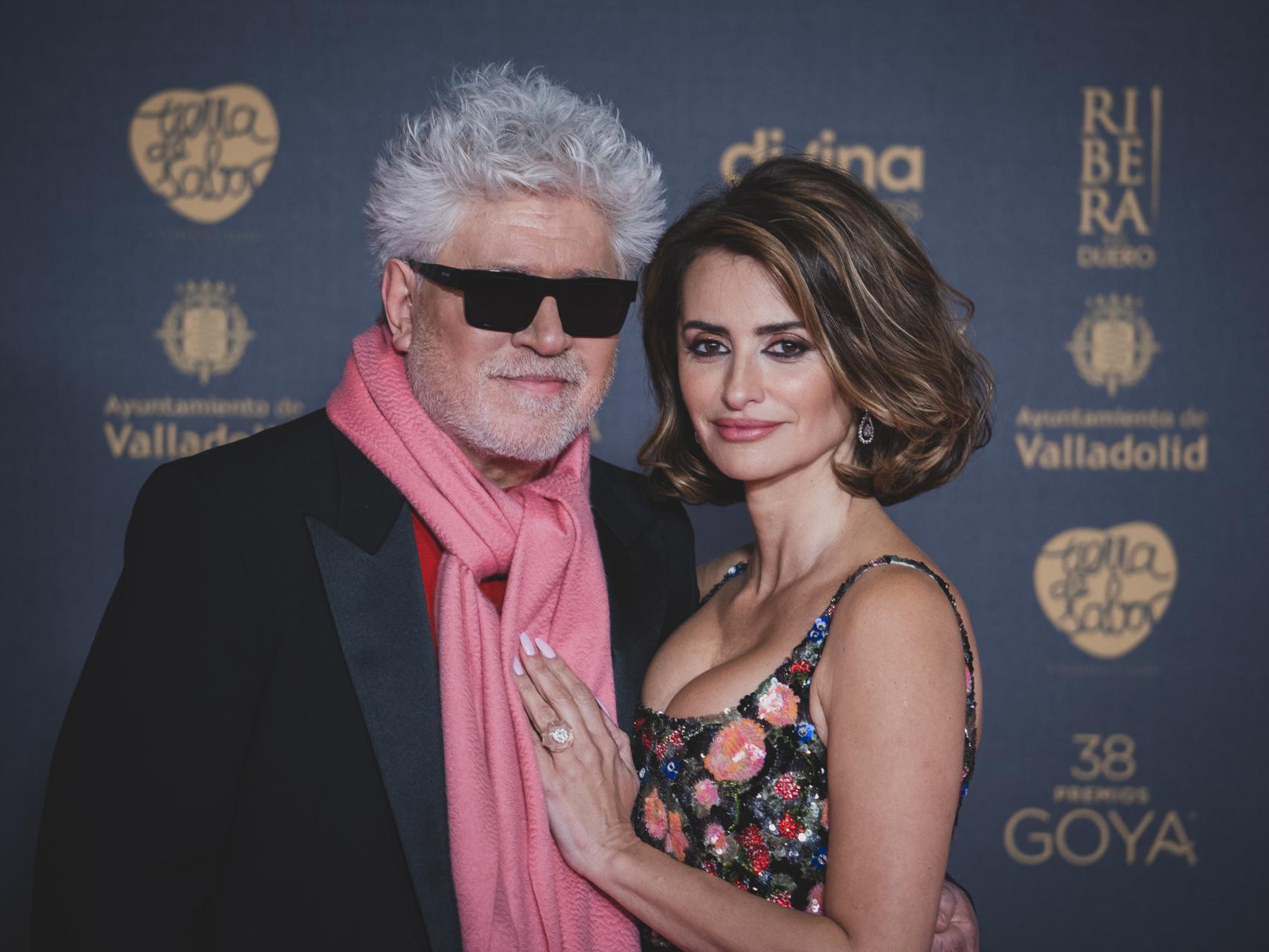 La lafombra roja de los goya en imagenes