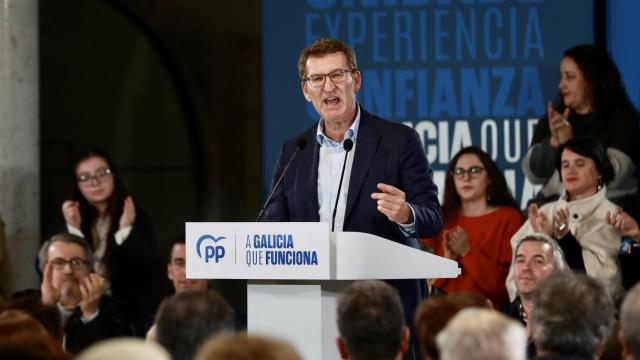 Alberto Núñez Feijóo durante el mitin electoral en Marín, Pontevedra