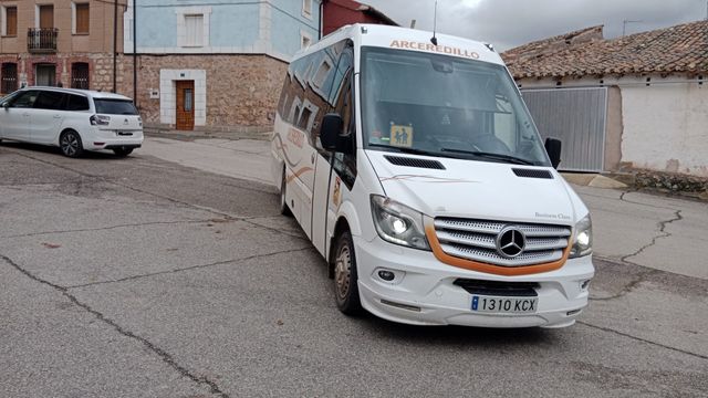 Autobús escolar que hace el trayecto en la provincia de Burgos