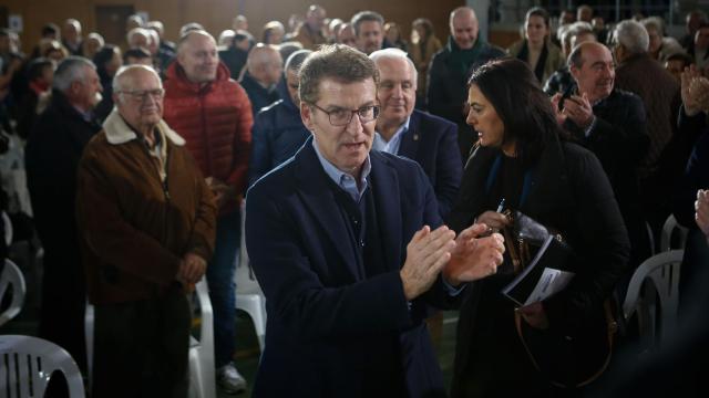 Alberto Núñez Feijóo, líder del PP, este domingo en un mitin en Lugo.