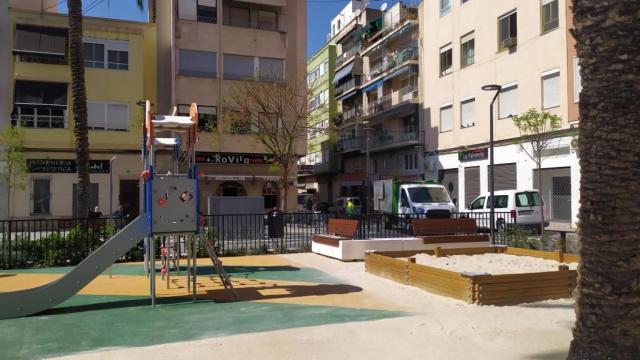 Una vista de la plaza Castellón en el barrio de Carolinas.