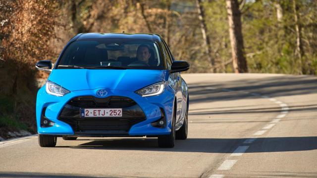 Gracias a una dirección bien asistida y a un radio de giro excelente, este coche, según el experto, es ideal para la ciudad.