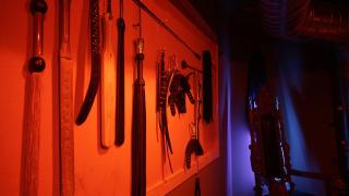 Juguetes y material que se brinda para uso de los clientes durante la fiesta.