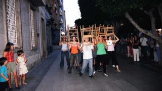 Uno de los espectáculos performativos de Esther Ferrer.