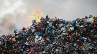 Vertedero de reciclaje de plásticos en Valle de Chalco.