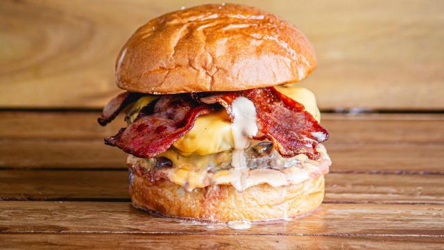 Imagen de la Doble Cheese Bacon de Food Porn.