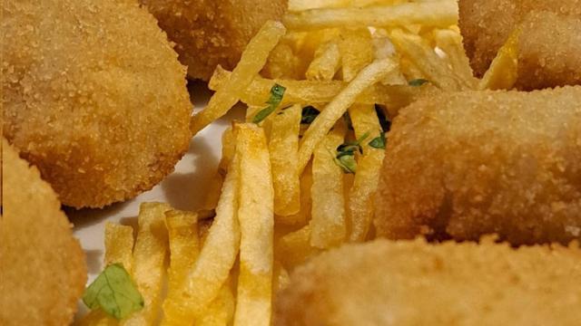 Una ración de croquetas en Casa Ricardo.