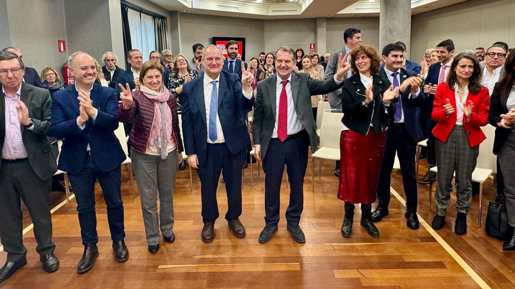 Jordi Hereu junto a Abel Caballero en Vigo, a febrero de 2024.