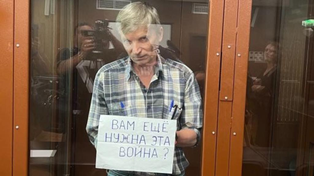 Aleksei Gorinov en una fotografía tomada durante su juicio.