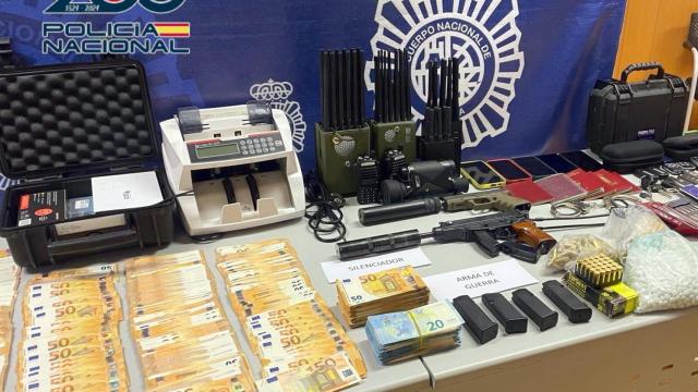 El material intervenido durante la desarticulación del grupo criminal.