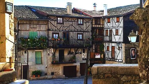 La localidad salmantina de Mogarraz es un museo al aire libre