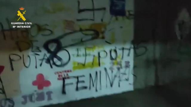 Mural vandalizado.