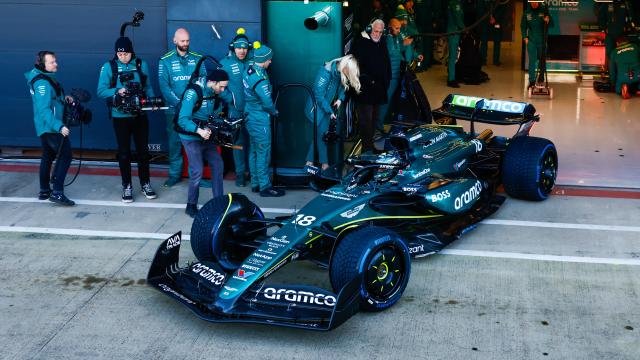 Lance Stroll, durante el shooting day con el AMR24 de Aston Martin