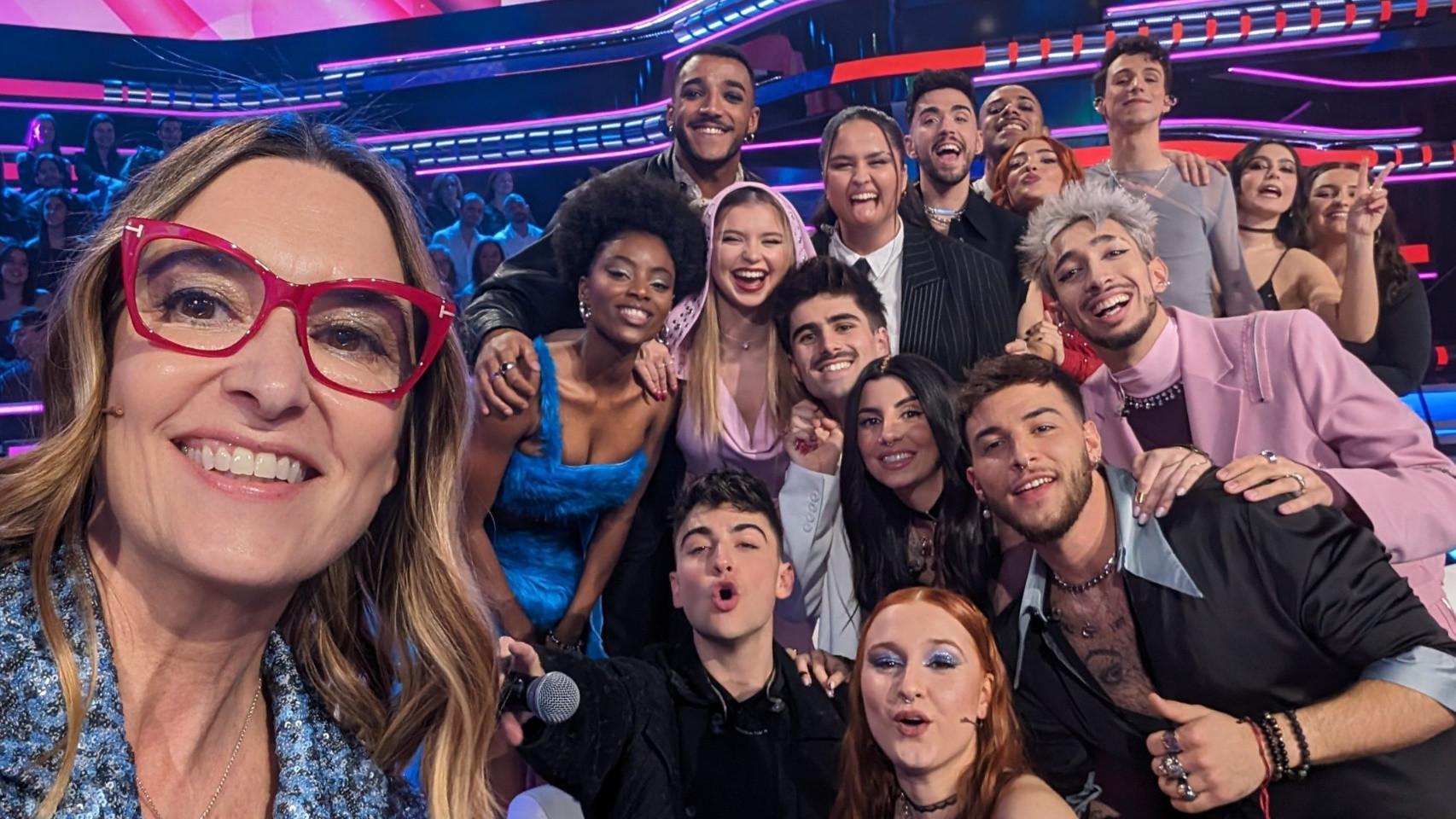 Noemí Galera junto a los concursantes de 'OT 2023'.