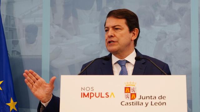 El presidente de la Junta, Alfonso Fernández Mañueco, en la presentación de los presupuestos autonómicos, este jueves.