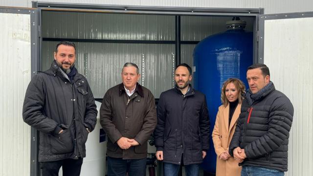 El presidente de la Diputación Provincial, Javier Faúndez, en compañía del diputado responsable del Área de Obras y también diputado por Tierra del Pan, Manuel Martín Pérez, y el alcalde de Montamarta, Gregorio Álvarez