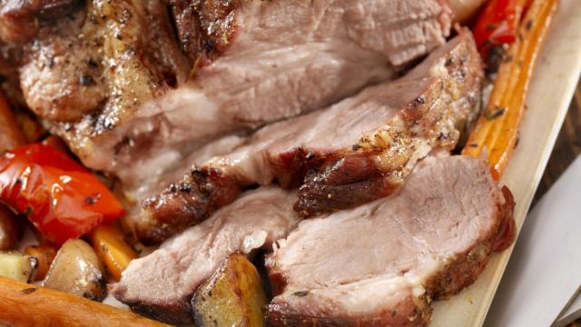 El truco de Martín Berasategui para que el solomillo de cerdo quede jugoso y crujiente.