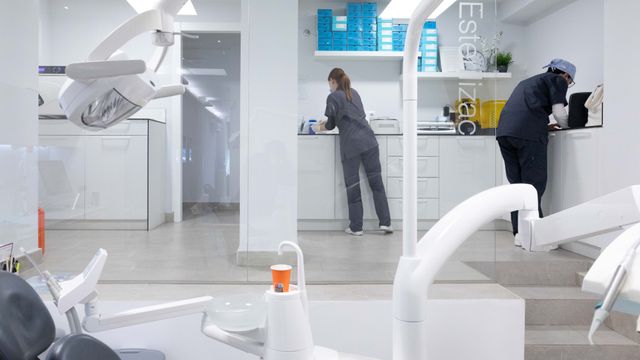 Una de las salas de la clínica dental COE Toledo.