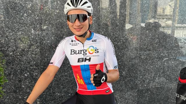 Jambaljamts Sainbayar, con el maillot del Burgos BH.