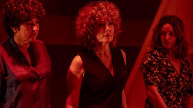 Gemma Martínez, Sol Maguna y Vito Rogado en un momento de 'Todas las hijas'