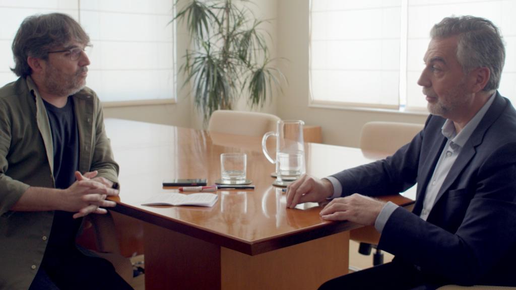 Carlos Alsina durante su entrevista con Jordi Évole.