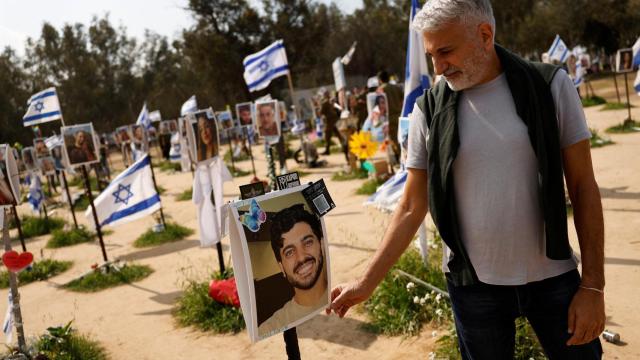 2024-02-25T153358Z_944274888_RC2N96AEPBPQ_RTRMADP_3_ISRAEL-PALESTINIANS-NOVA-MEMORIAL