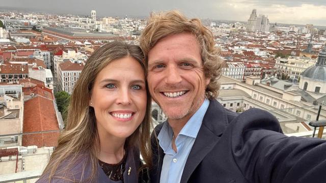 Álvaro de la Lama y su mujer, Emilia Alfaro, en una fotografía de sus redes sociales.