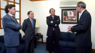El presidente de la Junta, Juan Vicente Herrera , el consejero de Economía, Tomás Villanueva, y el viceconsejero de Economía, Rafael Delgado, en un viaje a Mexico en 2005