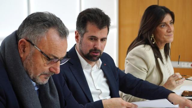 El secretario general del PSCyL, Luis Tudanca, durante la rueda de prensa de este lunes.