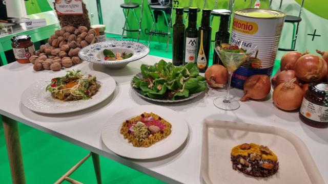 La mejor ensalada la hace un chef de Albacete: perdiz, miel y berenjena de Almagro