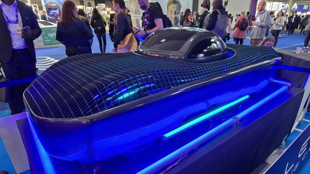 Maqueta del coche volador Alef Model A.