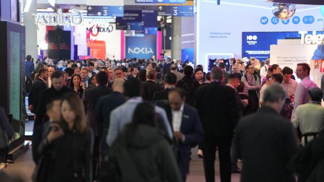 Los abarrotados pasillos han vuelto al Mobile World Congress 2024.