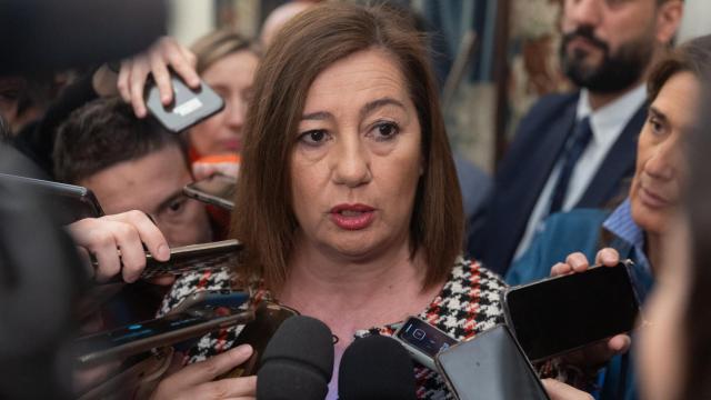 La presidenta del Congreso, Francina Armengol, este martes a su llegada a una reunión de la Mesa del Congreso.