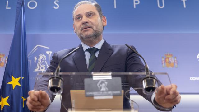 José Luis Ábalos, exministro de Transportes y ex secretario de Organización del PSOE, anuncia su paso al Grupo Mixto.