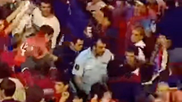Koldo, vigilante de seguridad en El Sadar el día del ascenso. Año 2000.