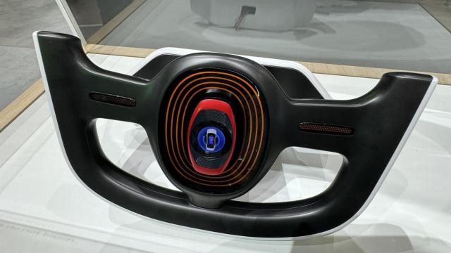 Volante con el llavero inteligente incorporado de Samsung