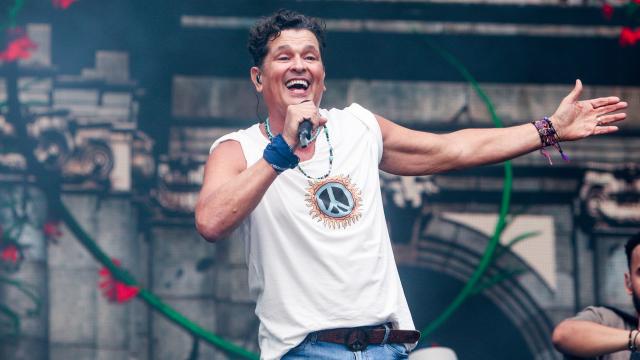 Carlos Vives, durante el concierto del Día de la Hispanidad de 2023 en Madrid.