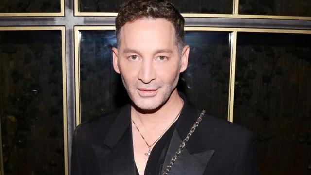 El diseñador Cristo Báñez, en una imagen de sus redes sociales.