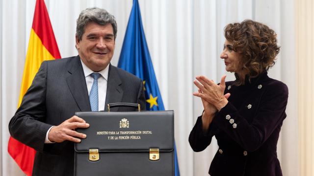 El ministro de Transformación Digital y Función Pública, José Luis Escrivá, y la vicepresidenta primera y ministra de Hacienda, María Jesús Montero.